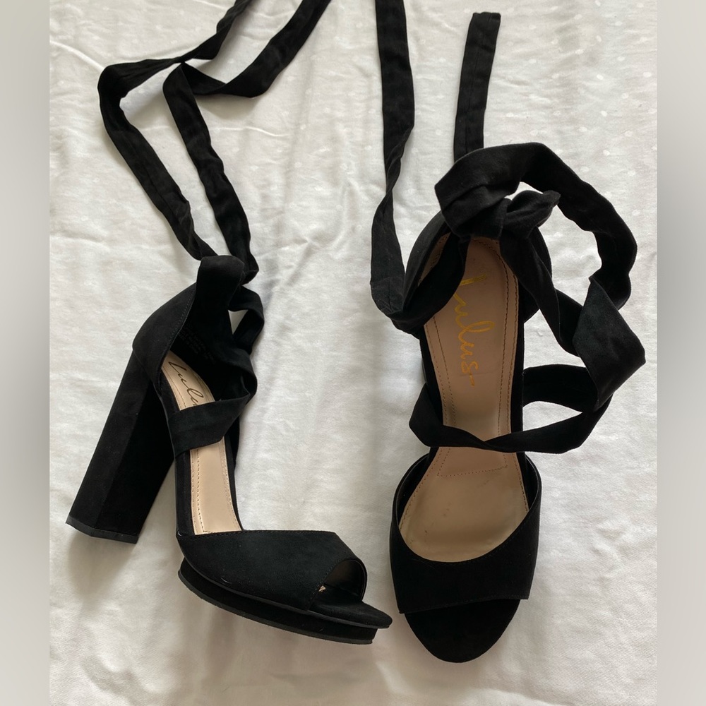 Lulu’s Wrap Heels